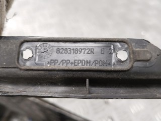 Накладка двери задней левой, ориг. номер 828318972R, Renault Megane 2016-2020