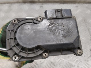 Заслонка дроссельная, ориг. номер 351002B300, Kia Sportage 2010-2014