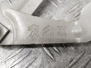 Петля капота левая, ориг. номер 9814189880, Peugeot 3008 2016-2020