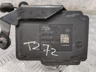 Блок ABS, ориг. номер 476605296R, Renault Megane 2013-2016