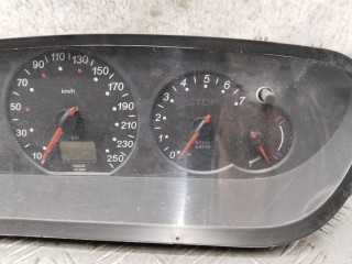 Щиток приборов (приборная панель), Citroen C5 2000-2004