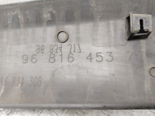 Молдинг двери передней правой, ориг. номер 9681645377, Citroen Berlingo 2012-2015