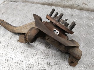Ступица передняя левая, Nissan Navara 2001-2007