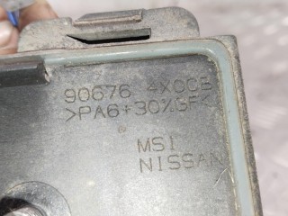 Кнопка открытия стекла багажника, Nissan Pathfinder 2004-2010