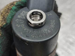 Форсунка, ориг. номер 9641742880, Citroen C5 2000-2004
