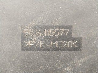 Молдинг двери задней правой, ориг. номер 9814115577, Peugeot 5008 2020-2024