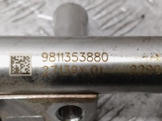 Топливная рампа, ориг. номер 9811353880, Peugeot 5008 2020-2024