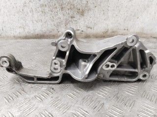 Кронштейн генератора, ориг. номер 9809714680, Peugeot 5008 2020-2024