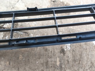Решетка бампера, ориг. номер 5311242110, Toyota RAV4 2010-2016