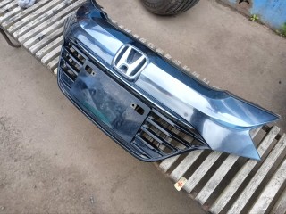 Решетка радиатора, ориг. номер 71121T7B00, Honda Vezel 2013-2018