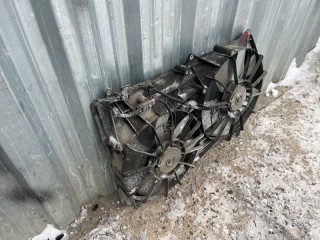 Диффузор вентиляторов в сборе, ориг. номер 1776065J00, 141CE4219, 1776065J00000, 404142, 404142HS, 404142S, 47712, 621509, 64FA808, 64FS806, 742623W4, ASB58068, DRA54868, FA50510C, HLVE0025, KFD098, LFK2465, MB4409, N1A50718, PP2072, PQ4102116, STSZ832010, SZ66017B, VCS0227, ZVVE008, ZZXV52583, Suzuki Grand Vitara 2002-2006