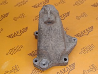 кронштейн двигателя, ориг. номер A2712230904, Mercedes-Benz C200