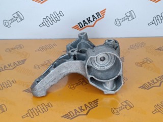 кронштейн компрессора кондиционера, ориг. номер 1K0260885B, Volkswagen Passat 2011-2015