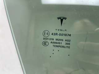 стекло двери передней правой, Tesla Model S