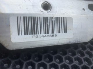 распорка стоек, ориг. номер P31448888, Volvo XC60 2 рест