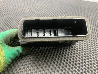 Дефлектор обдува салона правый, ориг. номер 1430, Buick Encore GX рест 2023-2026