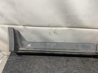 Накладка на порог правая, ориг. номер 23369680, 84167855, 259980030, Chevrolet Equinox 3 2017-2021