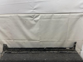 Накладка на порог правая, ориг. номер 23369680, 84167855, 259980030, Chevrolet Equinox 3 2017-2021