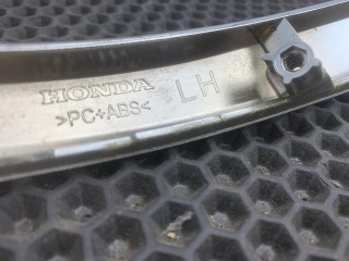 Молдинг переднего бампера левый, ориг. номер 71107TYAA000, Acura MDX 4 2021-2024