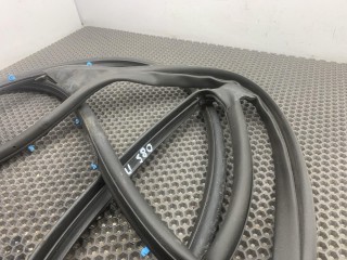 уплотнитель двери передней правой, Acura MDX 4 2021-2024