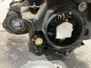 фара, Nissan Teana