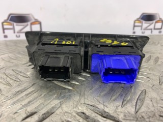 панель стеклоподъемника, ориг. номер 96664313ZD, 96657927ZD, 96766662ZD, Peugeot 301 2012-2017