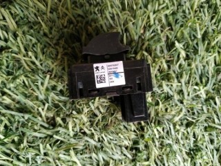 панель стеклоподъемника, ориг. номер 6490JZ, Citroen C4 2004-2014