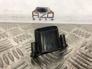 Крепление форсунки омывателя фар, ориг. номер 8659929, Volvo XC90