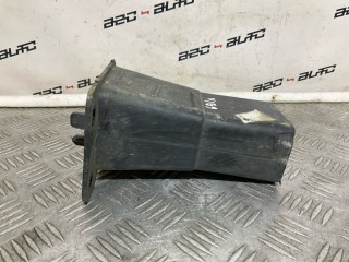 крепление усилителя бампера, ориг. номер 9676575880, Citroen C4 Picasso Grand