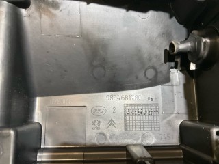 корпус блока предохранителей, ориг. номер 9804681780, 9678633380, Citroen C4 Picasso Grand