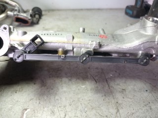 впускной коллектор левый, ориг. номер A6420908337, Mercedes-Benz GLE W166 2012-2016