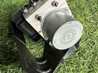 блок ABS, ориг. номер 6701037380, Maserati Levante 1 поколение 2016-2020