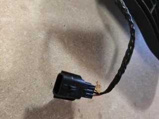 подушка безопасности пешехода, ориг. номер J9C3-16E636-AG, Land Rover Range Rover Evoque 2 поколение 2018-2024