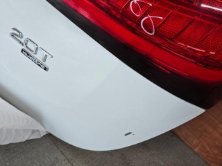 фонарь крышки багажника правый, ориг. номер 8R0945094C, Audi Q5 8R [рестайлинг] 2012-2017