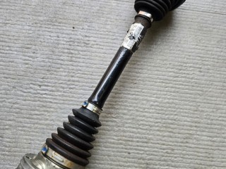 полуось передняя левая, ориг. номер 1K0407271JJ, Volkswagen Passat B7 2011-2015
