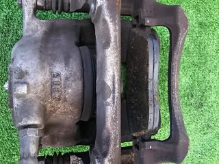 суппорт тормозной передний левый, ориг. номер A0004216181, Mercedes-Benz B W246 [рестайлинг] 2014-2018