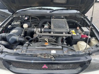 стоп-сигнал, ориг. номер 5465, MR296609, MITSUBISHI CHALLENGER