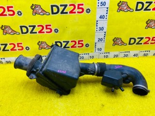 корпус воздушного фильтра, ориг. номер 5328, 165007S010, 165767S000, INFINITI QX56 2004-2007