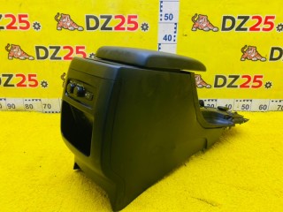 бардачок между сиденьями, ориг. номер 5891060020C0, 5891060020, 5458, TOYOTA LAND CRUISER PRADO