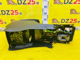 бардачок между сиденьями, ориг. номер 5891060020C0, 5891060020, 5458, TOYOTA LAND CRUISER PRADO