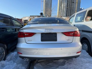 крышка багажника, ориг. номер 8V5827025F, 5637, AUDI A3