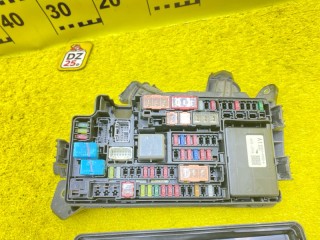 блок предохранителей, ориг. номер 8266647610, 5524, TOYOTA PRIUS
