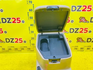 бардачок между сиденьями, ориг. номер 5890160280A0, 5890160280, 5538, TOYOTA LAND CRUISER