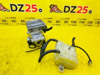 главный тормозной цилиндр, ориг. номер 4727047030, 4705028010, 5554, TOYOTA NOAH