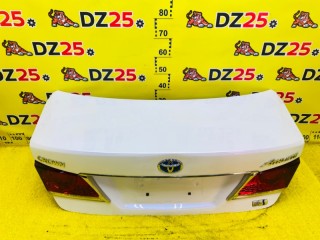 Крышка багажника TOYOTA CROWN