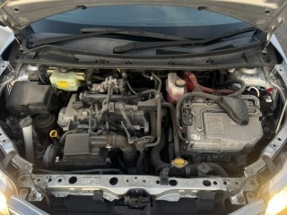 жесткость бампера, ориг. номер 5543, 52131-52250, TOYOTA COROLLA FIELDER