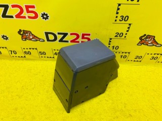 бардачок между сиденьями, ориг. номер 5891190K0013, 5613, TOYOTA LAND CRUISER