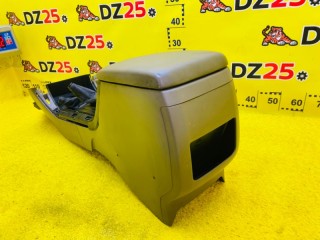 бардачок между сиденьями, ориг. номер 5891060020, 5612, TOYOTA LAND CRUISER PRADO