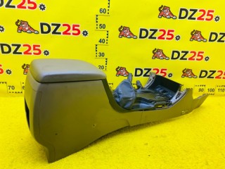 бардачок между сиденьями, ориг. номер 5891060020, 5612, TOYOTA LAND CRUISER PRADO