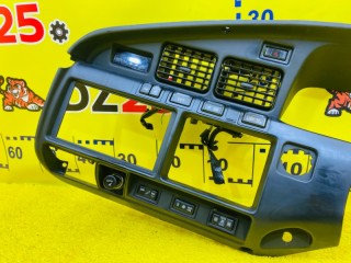 консоль магнитофона, ориг. номер 5541260020, 5615, 5541160020, TOYOTA LAND CRUISER